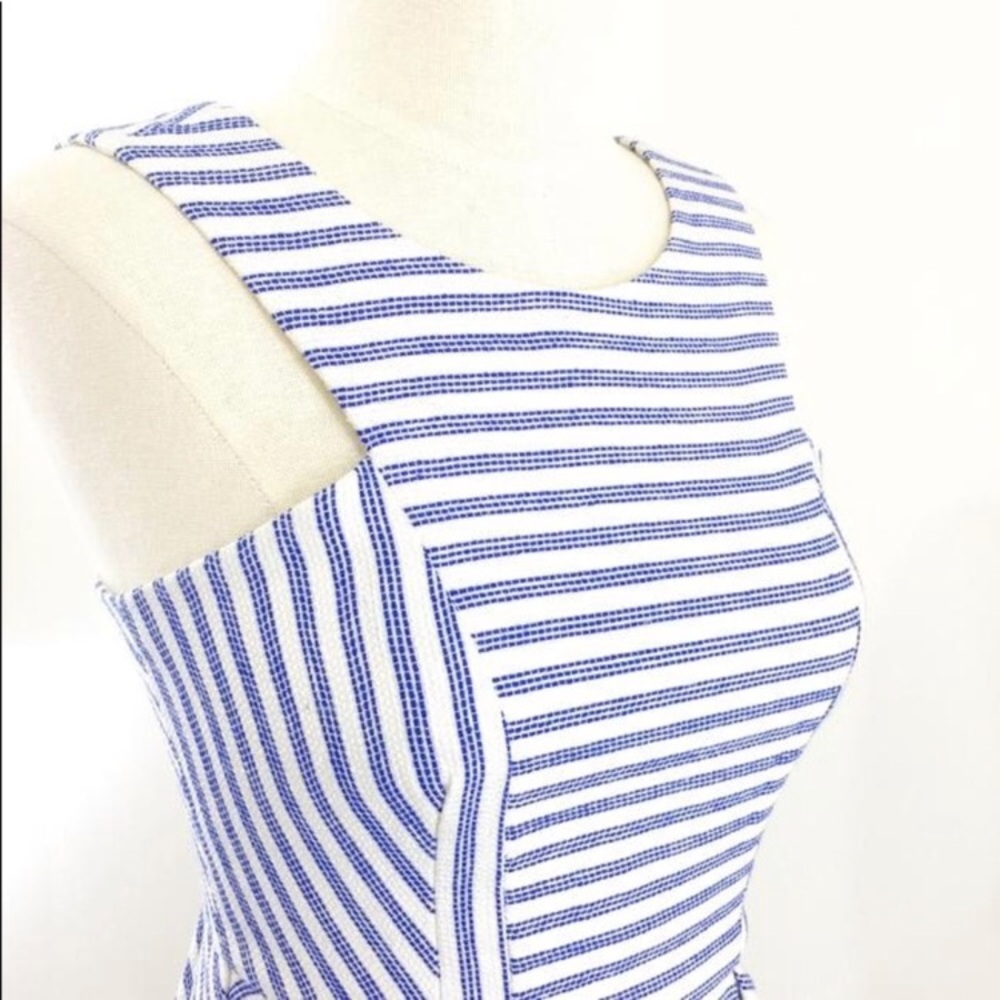 BCBG size 4, blue striped dress